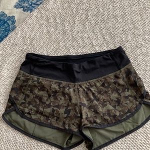 Lulu lemon size 4 running shorts
